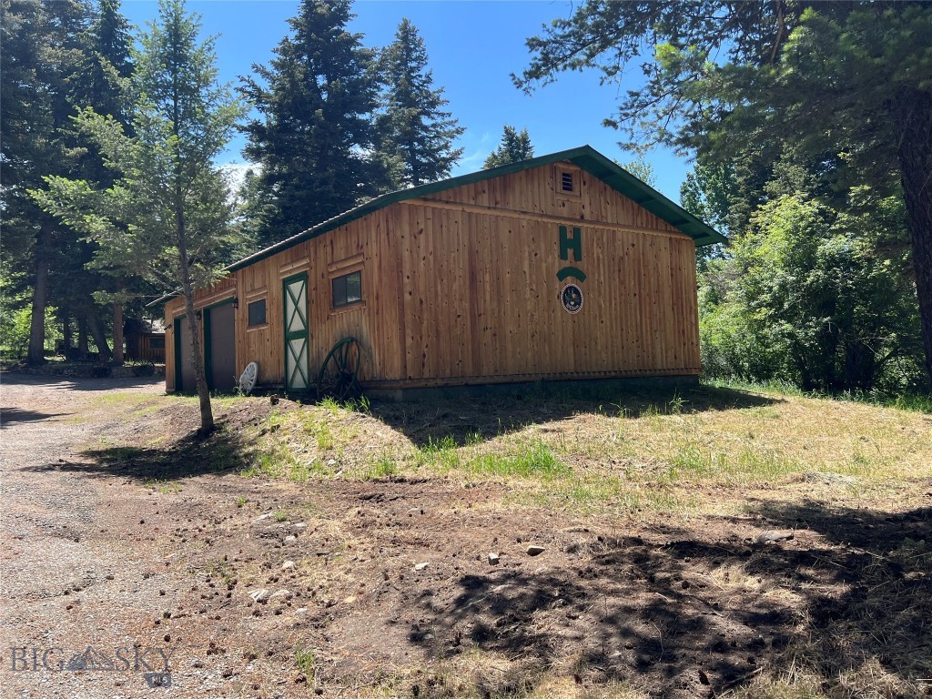 124 Deep Creek Road, Livingston MT 59047