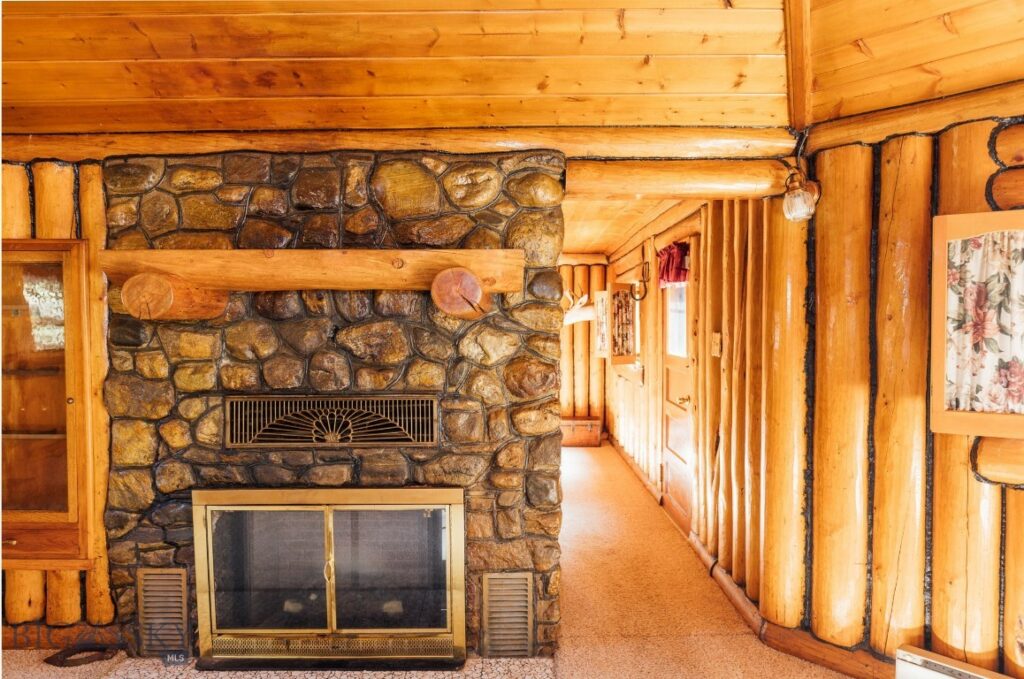 124 Deep Creek Road, Livingston MT 59047