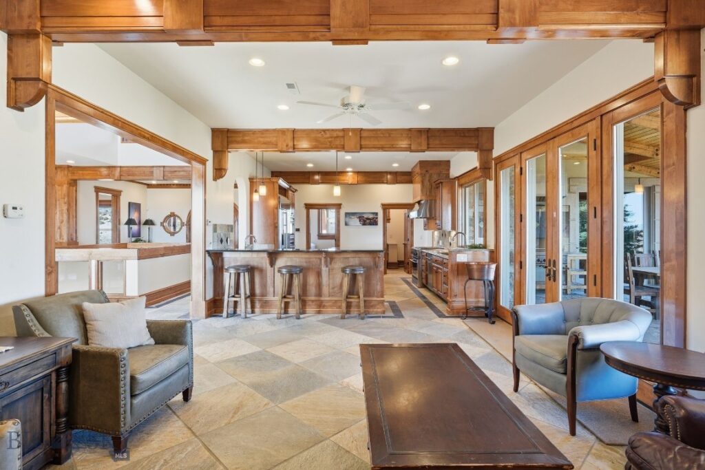 1240 Twin River Cutoff, Manhattan MT 59741