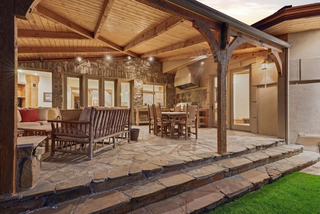 1240 Twin River Cutoff, Manhattan MT 59741