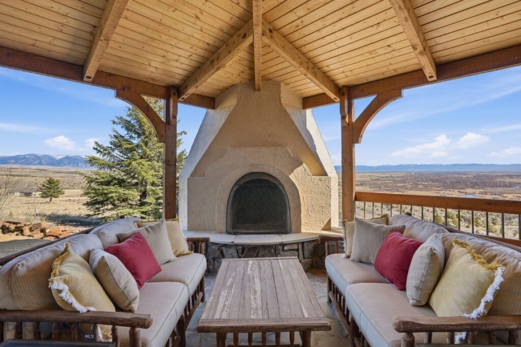 1240 Twin River Cutoff, Manhattan MT 59741