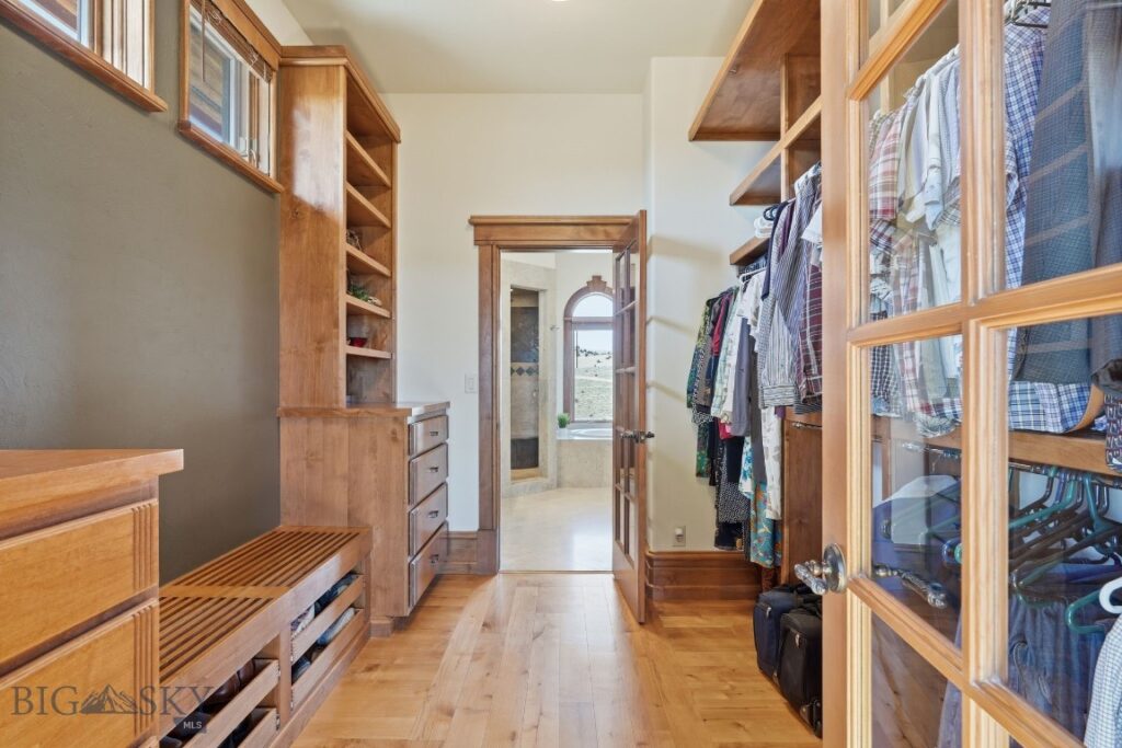 1240 Twin River Cutoff, Manhattan MT 59741