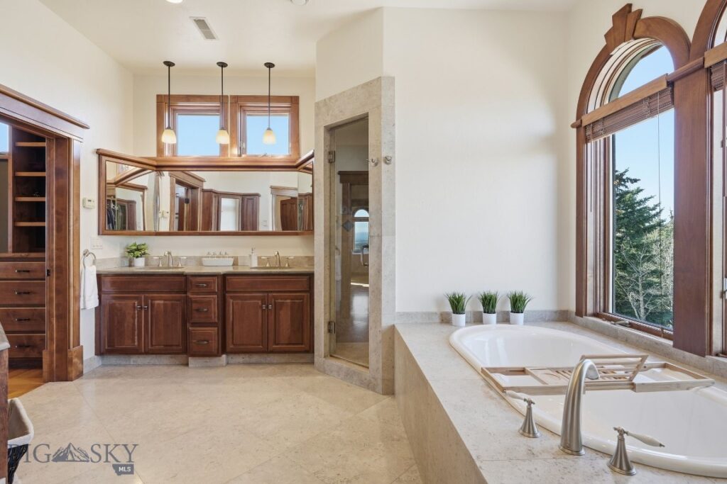 1240 Twin River Cutoff, Manhattan MT 59741