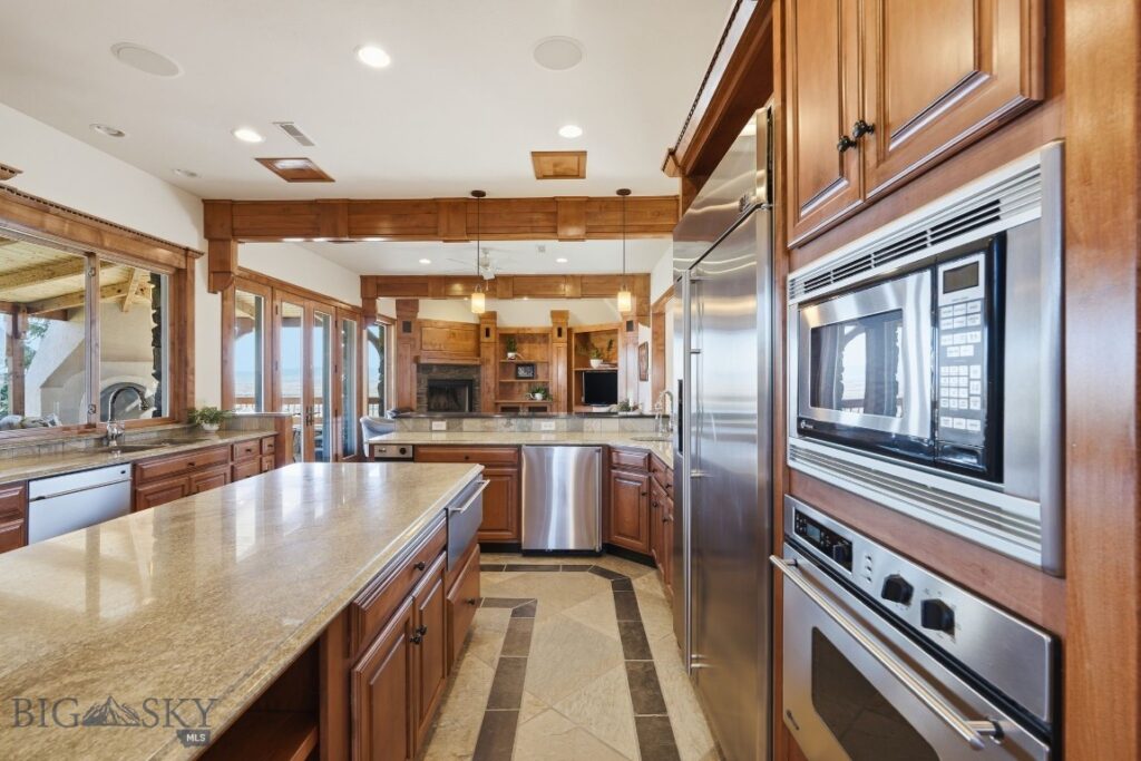 1240 Twin River Cutoff, Manhattan MT 59741