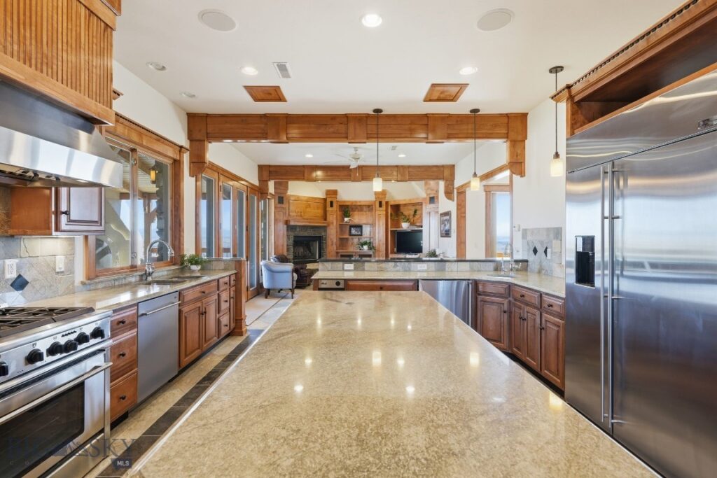 1240 Twin River Cutoff, Manhattan MT 59741