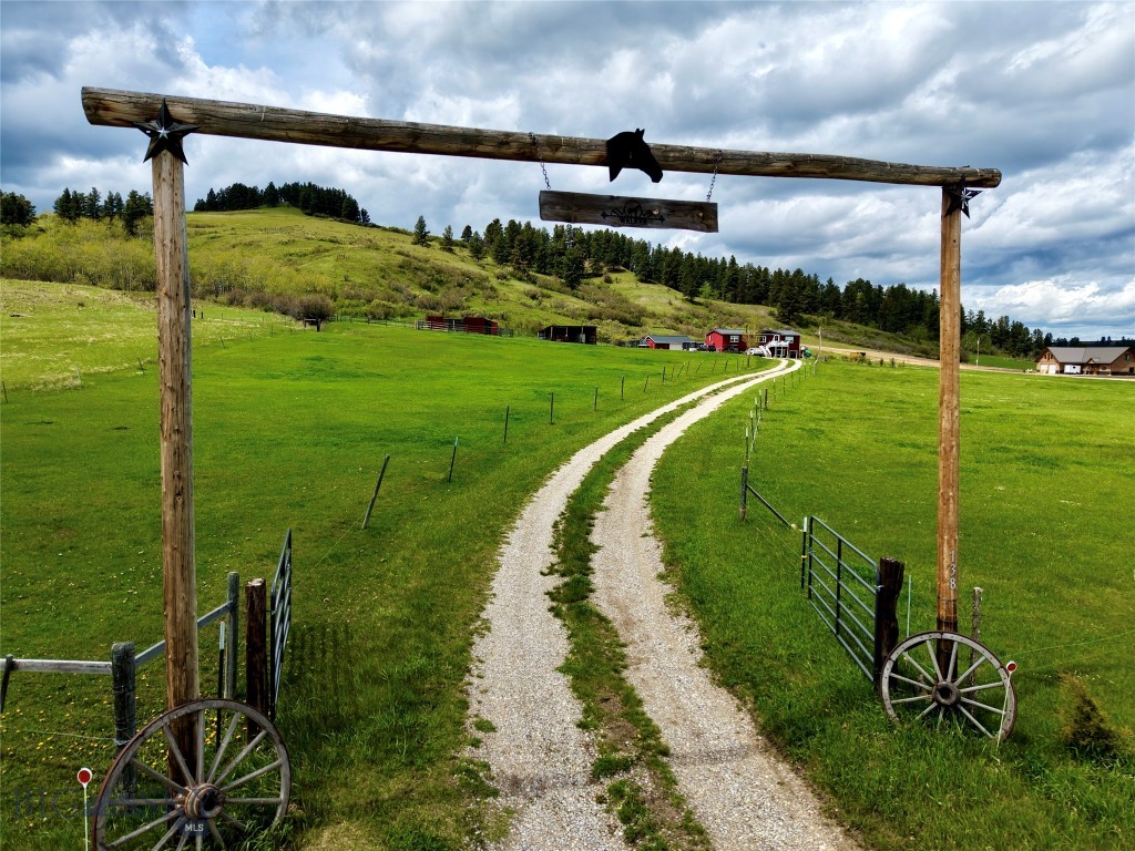 138 Railroad Lane, Lewistown MT 59457