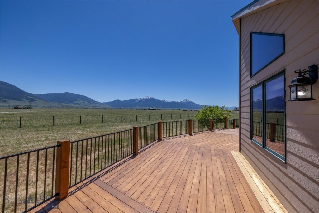 138 Inverness, Livingston MT 59047