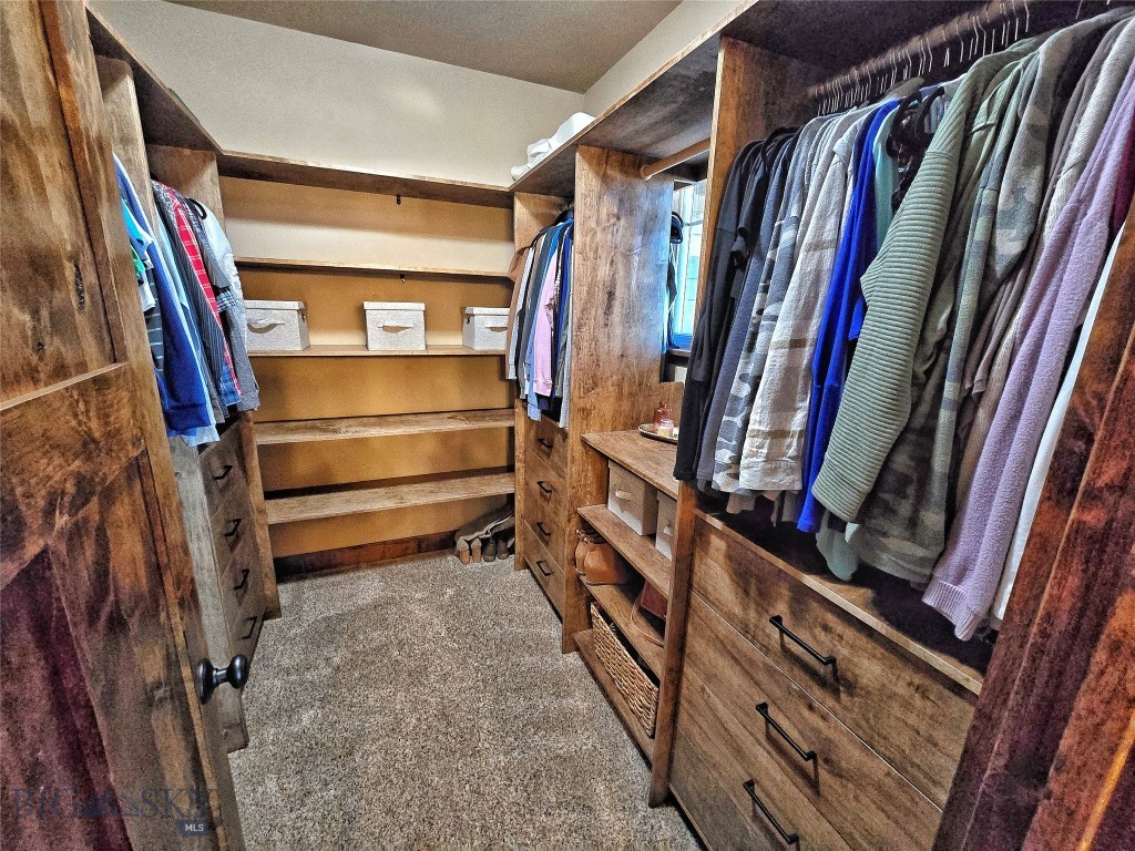 14 Cinnamon Teal Road, Ennis MT 59729