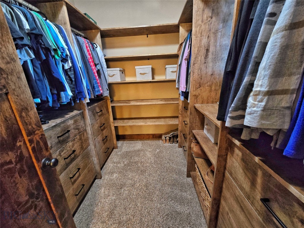 14 Cinnamon Teal Road, Ennis MT 59729