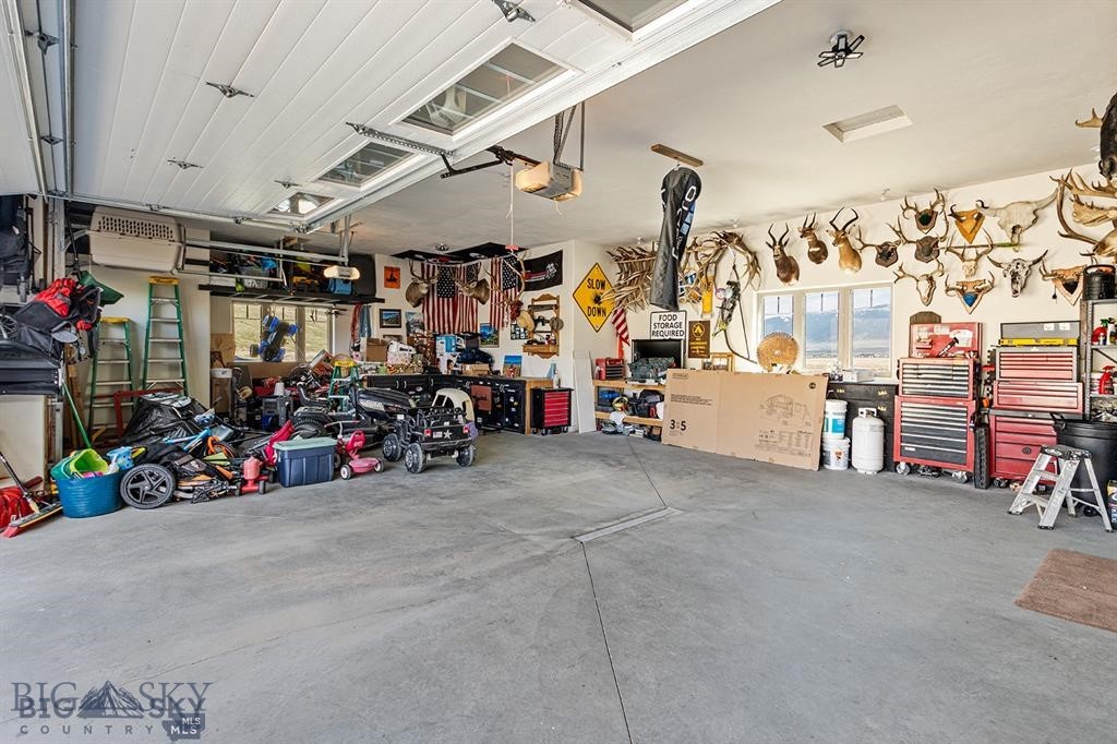 14 Cinnamon Teal Road, Ennis MT 59729