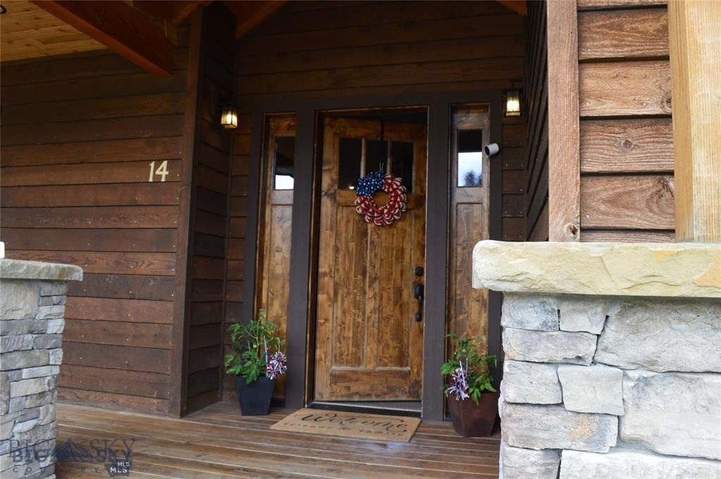 14 Cinnamon Teal Road, Ennis MT 59729