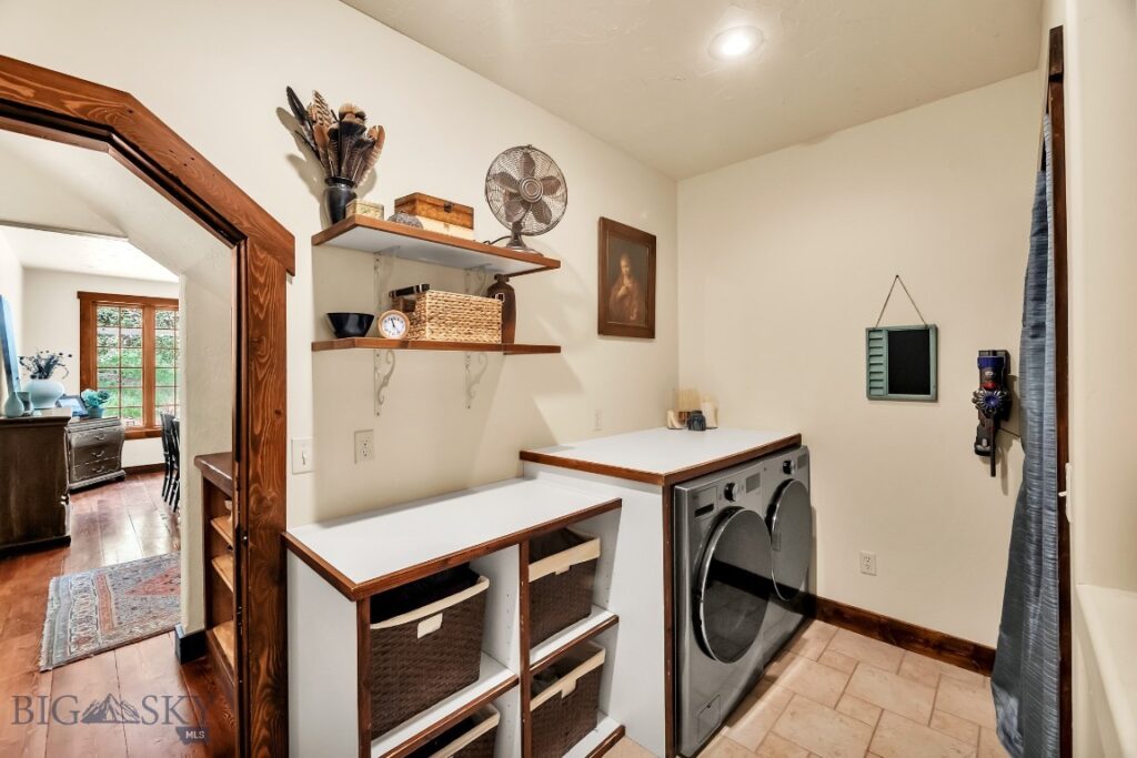 141 Old Timber Way, Bozeman MT 59718