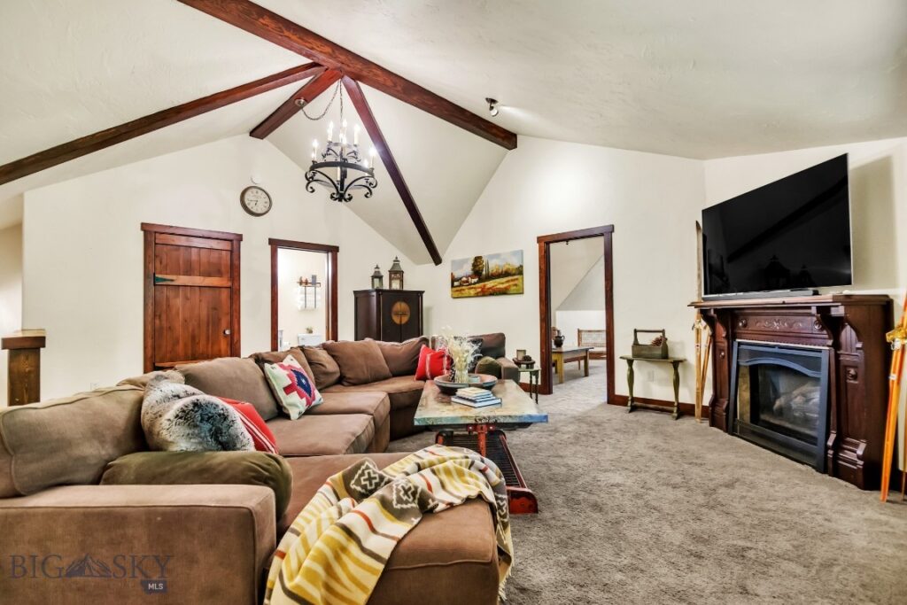 141 Old Timber Way, Bozeman MT 59718