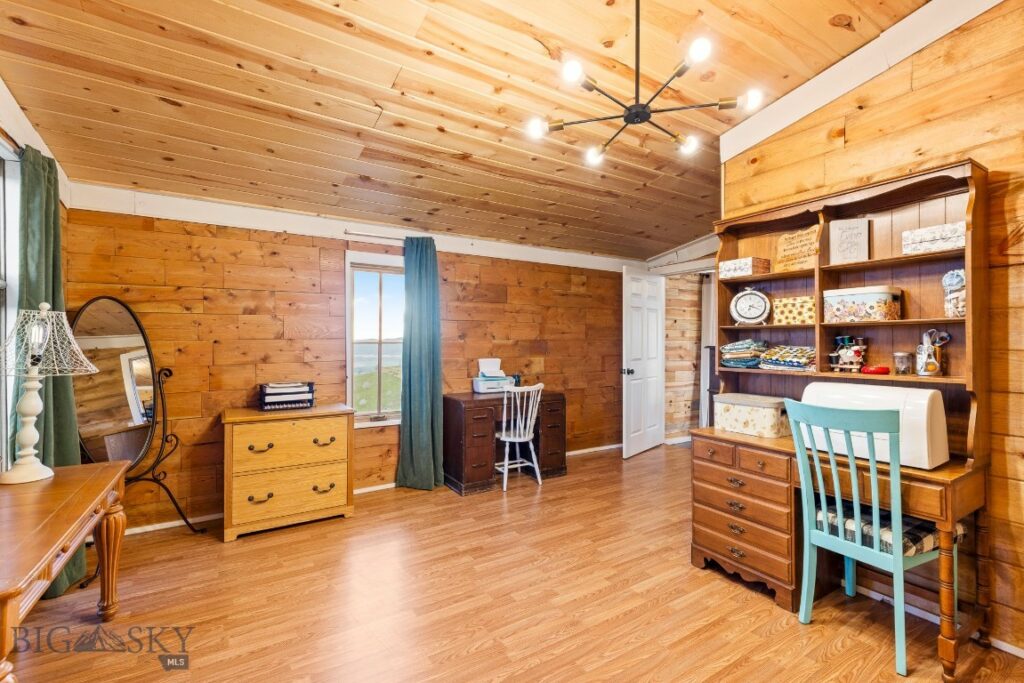 1435 Lone Wolf Trail, Three Forks MT 59752