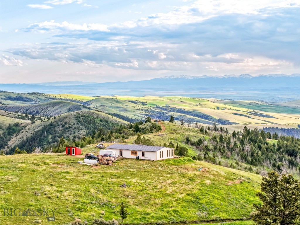 1435 Lone Wolf Trail, Three Forks MT 59752