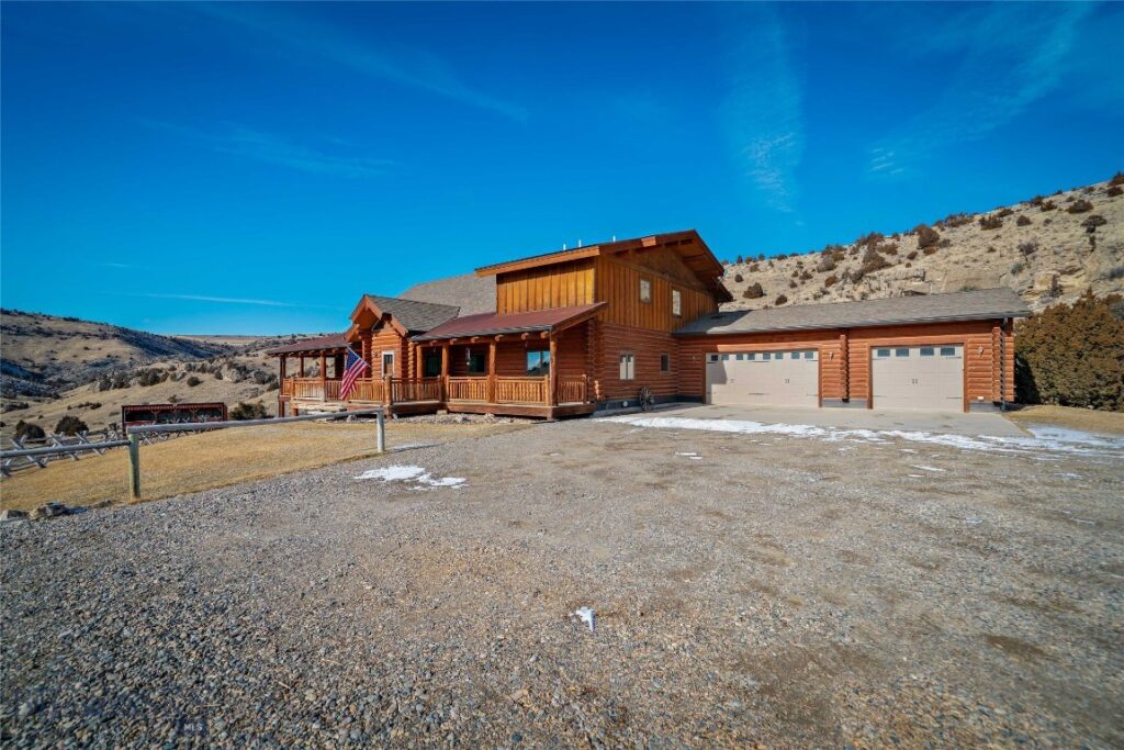1460 Horseshoe Gulch Road, Manhattan MT 59741