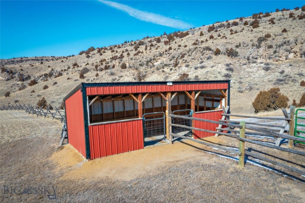 1460 Horseshoe Gulch Road, Manhattan MT 59741