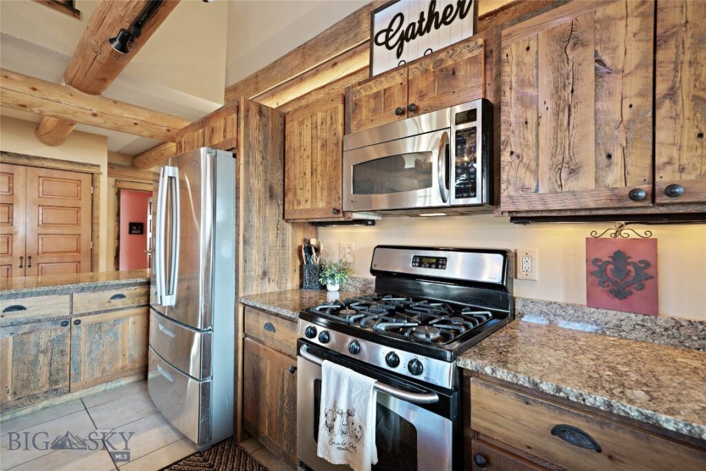 1460 Horseshoe Gulch Road, Manhattan MT 59741