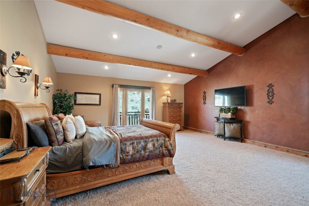 1460 Horseshoe Gulch Road, Manhattan MT 59741