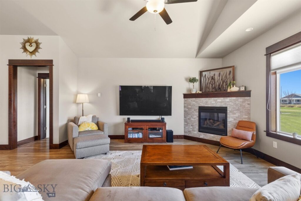 150 Pioneer Crossing, Manhattan MT 59741