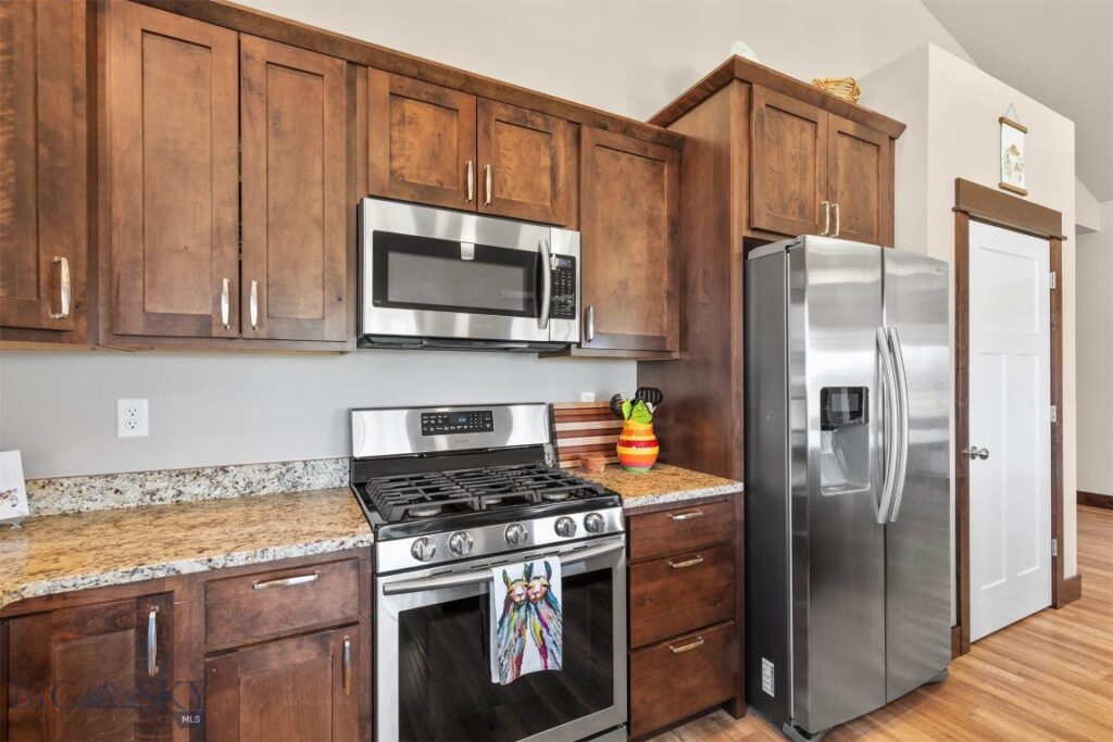 150 Pioneer Crossing, Manhattan MT 59741