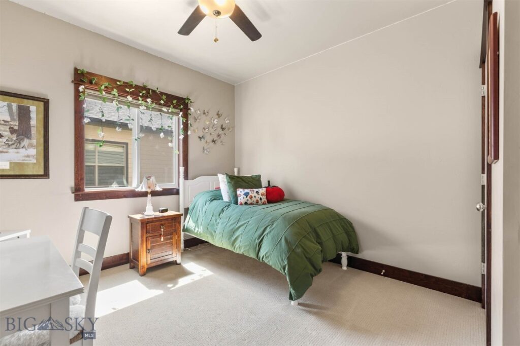 150 Pioneer Crossing, Manhattan MT 59741