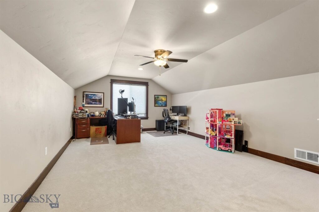 150 Pioneer Crossing, Manhattan MT 59741