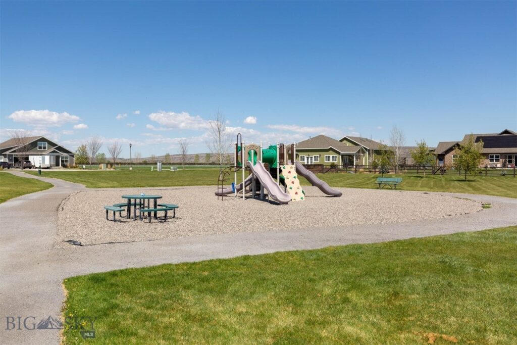 150 Pioneer Crossing, Manhattan MT 59741