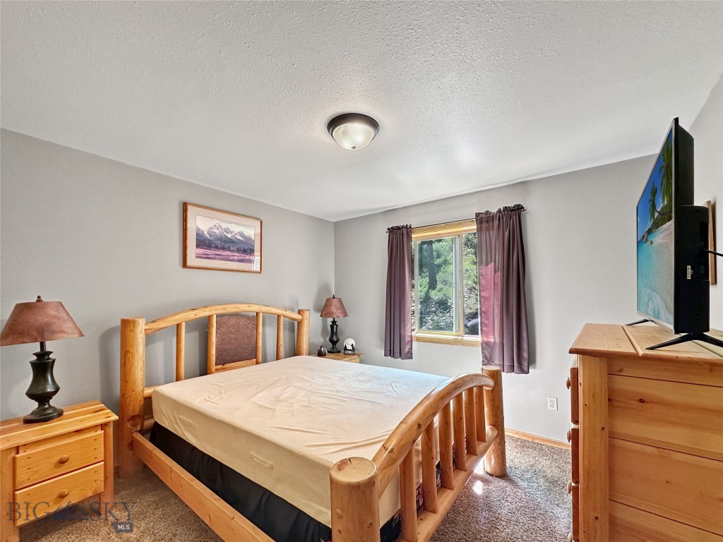 16 Upper Slope, Mammoth MT 59721