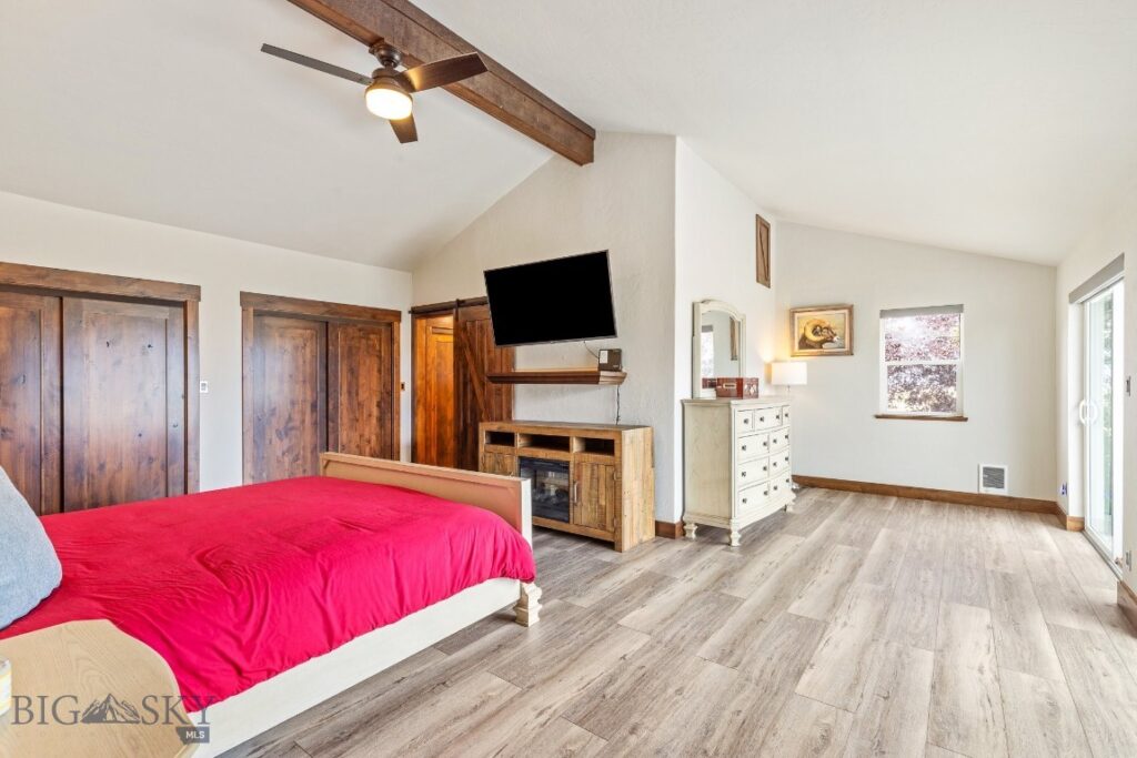 16 Evening Star Drive, Emigrant MT 59027