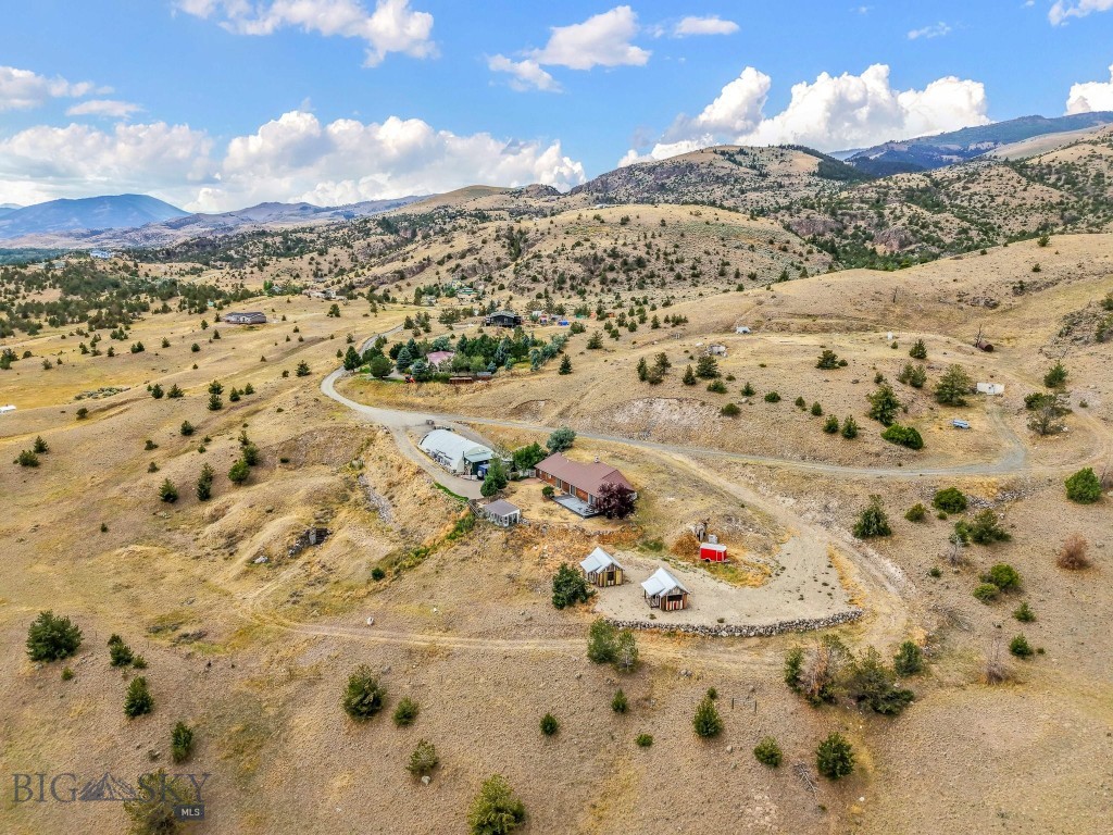 16 Evening Star Drive, Emigrant MT 59027