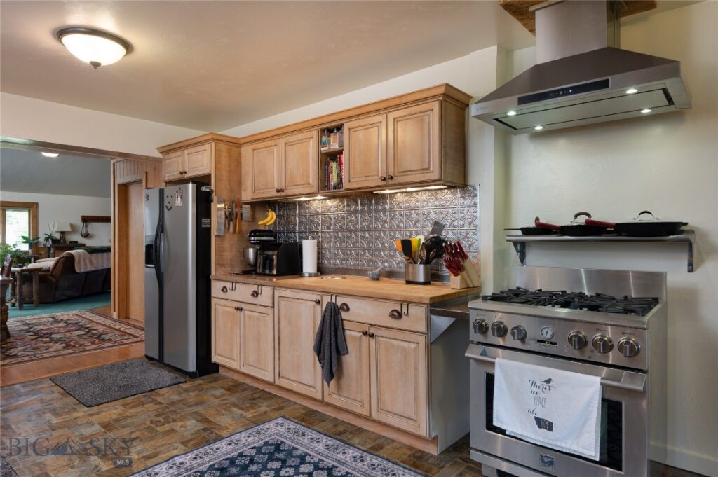 165 N Meadow Creek Road, McAllister MT 59740