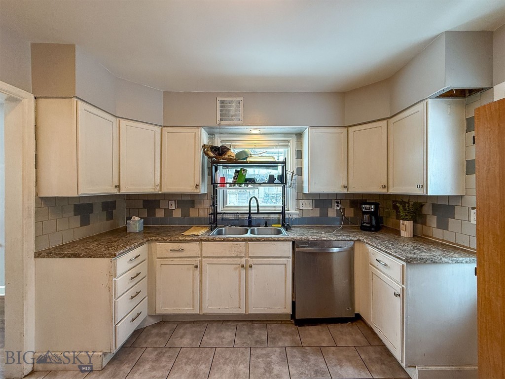 1701 8th Avenue N, Great Falls MT 59401