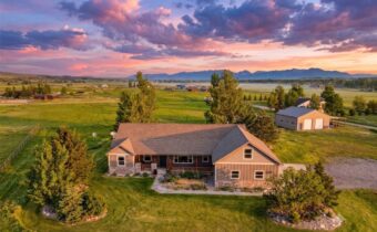 1721 Gateway South Road, Gallatin Gateway MT 59730
