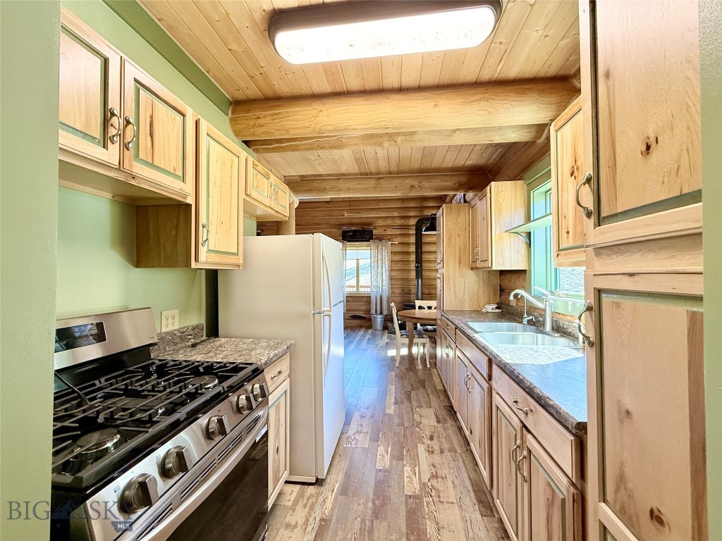 17248 Pole Gulch Rd, Three Forks MT 59752