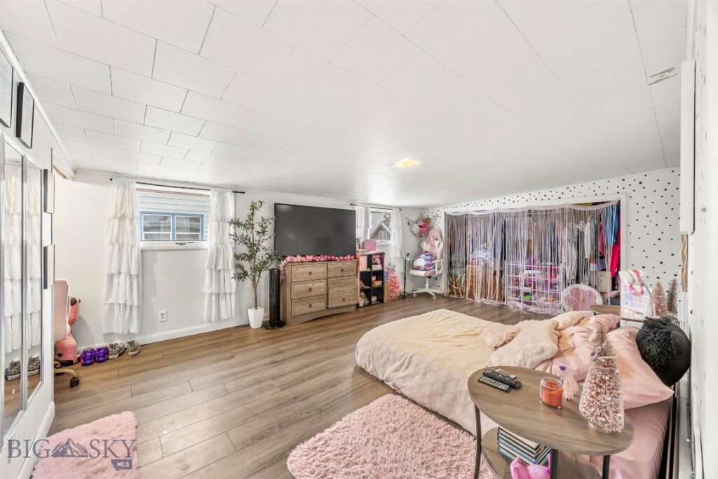 1734 Whitman, Butte MT 59701