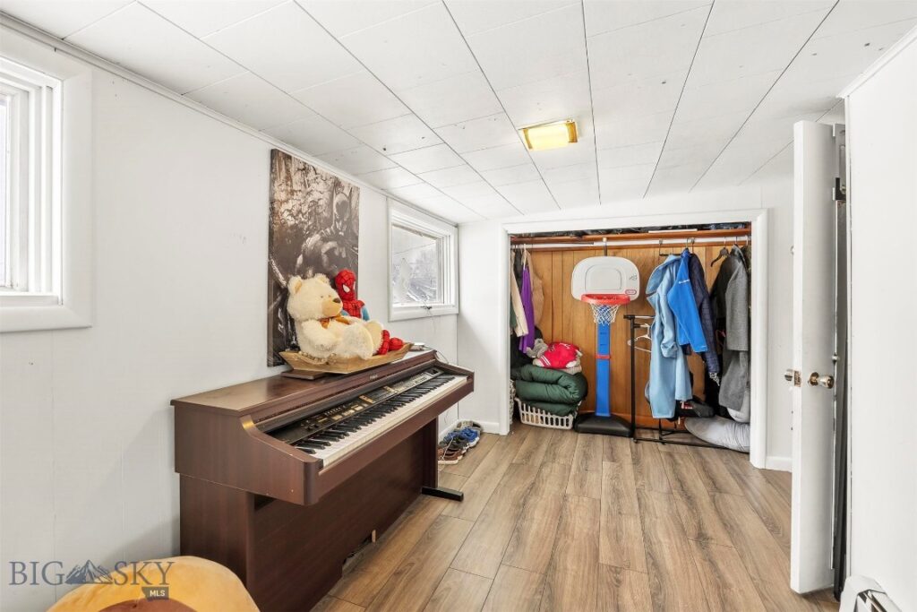 1734 Whitman, Butte MT 59701