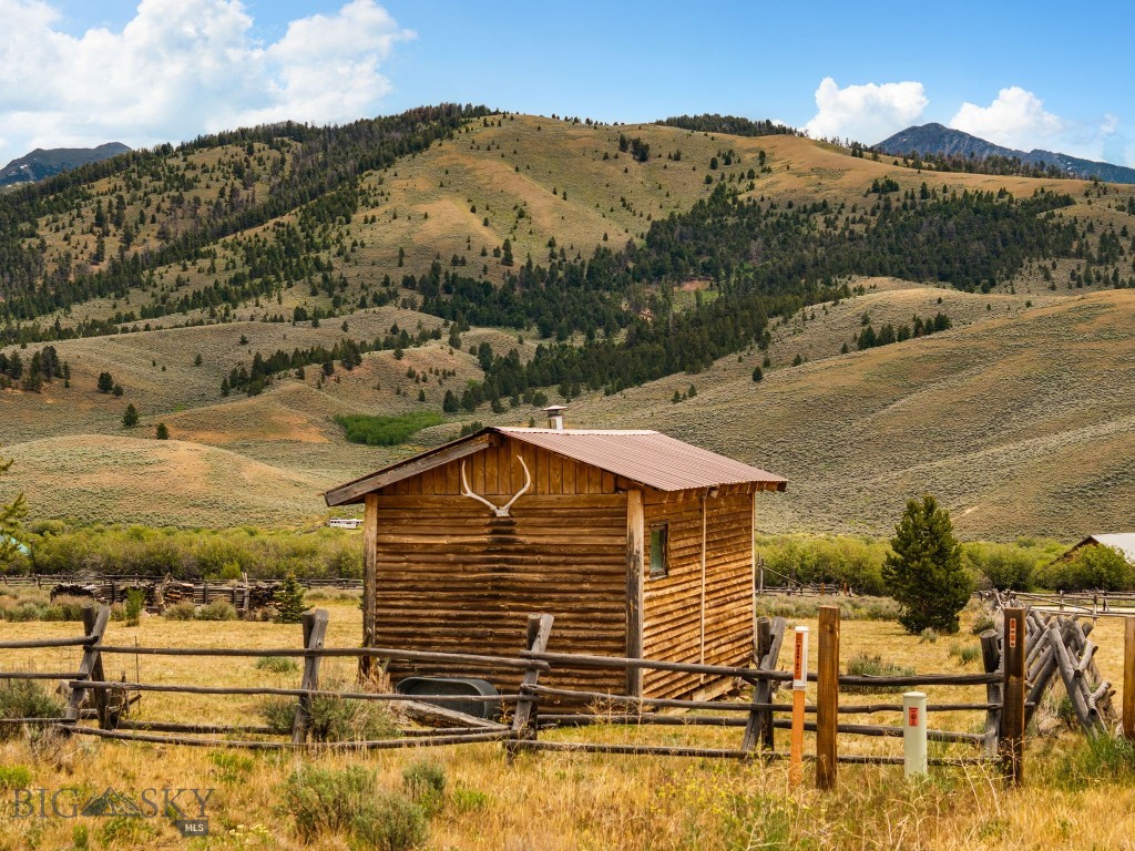 174 Mountain View Way, Polaris MT 59746