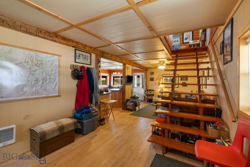 174 Mountain View Way, Polaris MT 59746