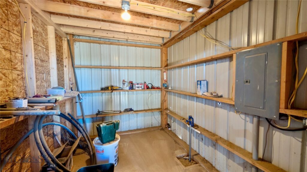 175 Sandy Lane, Dillon MT 59725