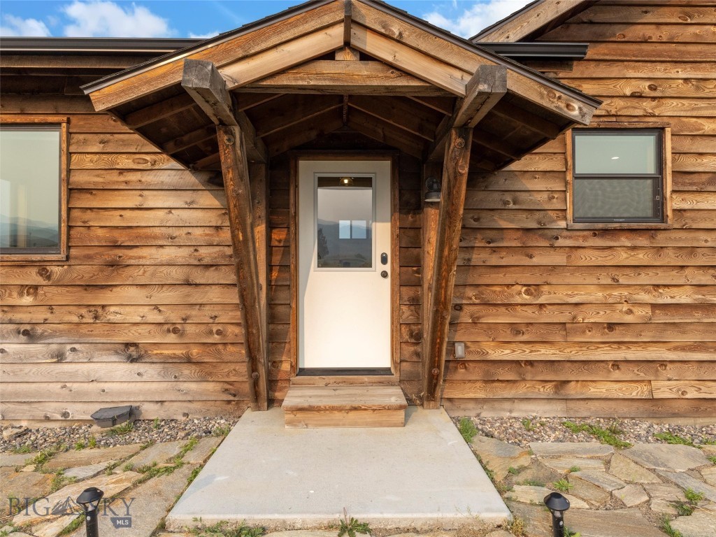 18 Cielo Grande Drive, Livingston MT 59047