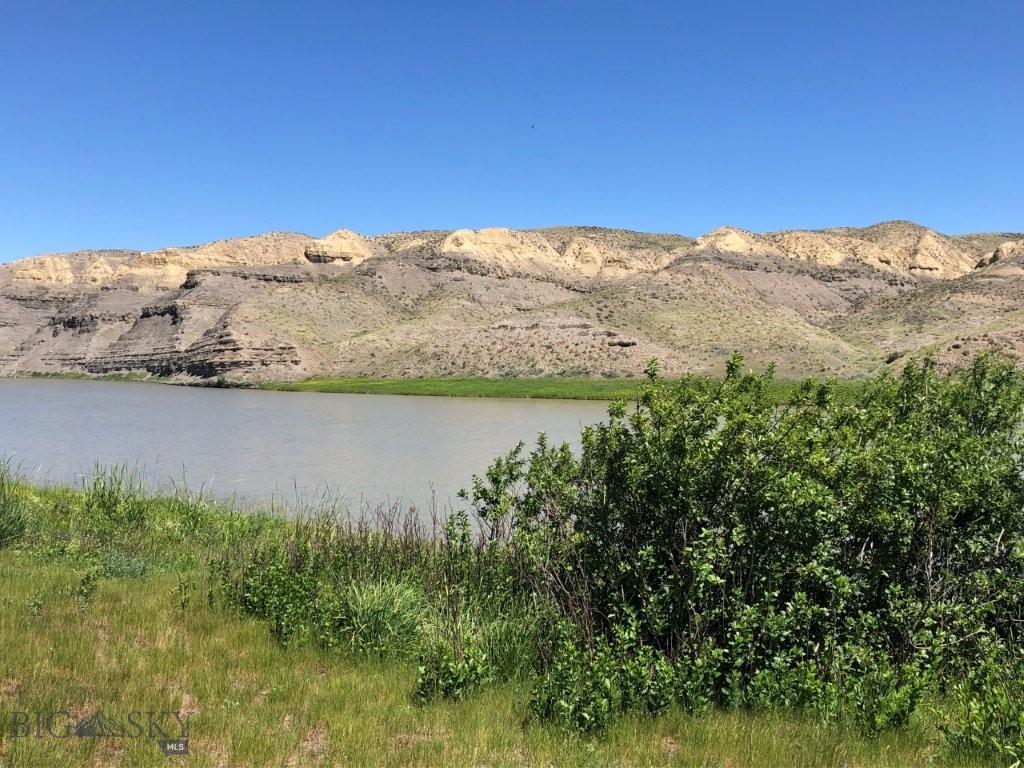 18 Vernon Road, Highwood MT 59450