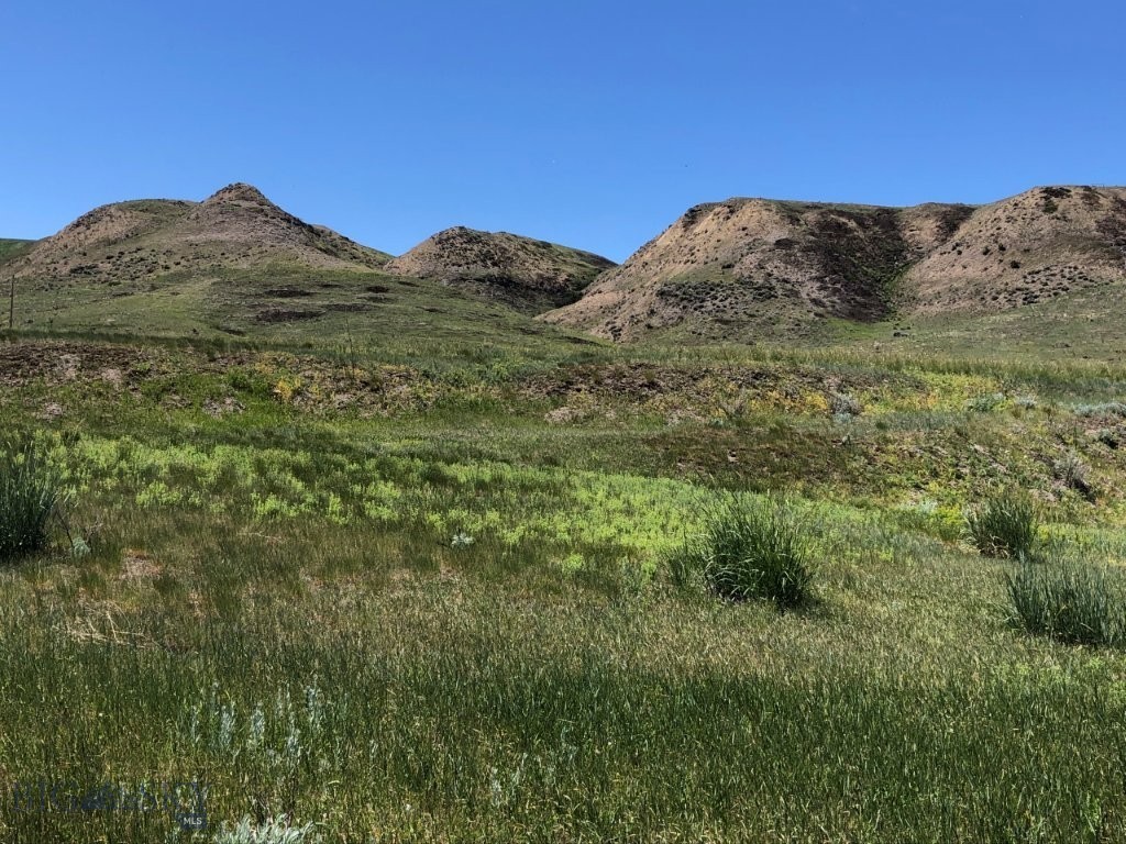 18 Vernon Road, Highwood MT 59450