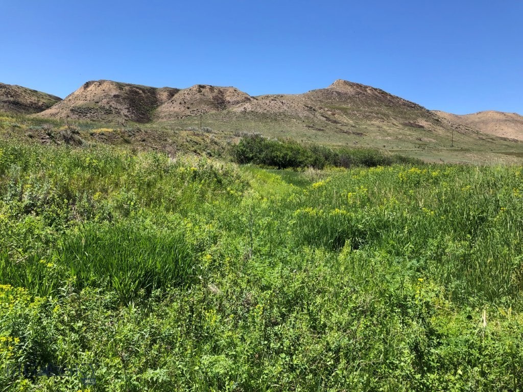 18 Vernon Road, Highwood MT 59450