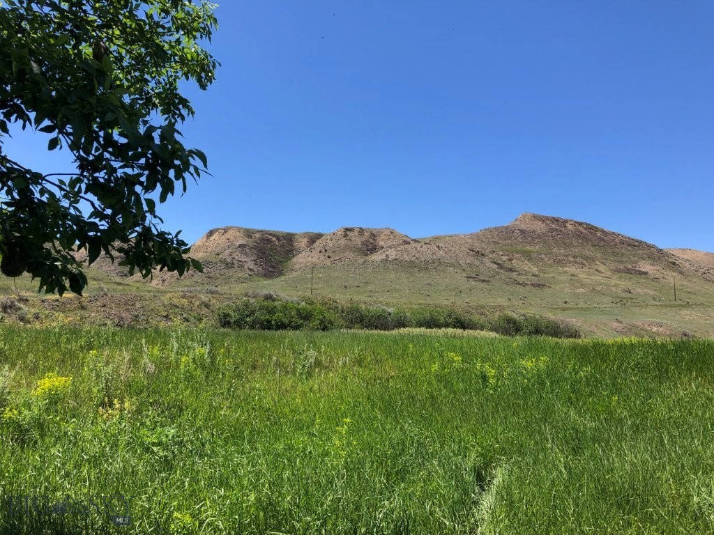 18 Vernon Road, Highwood MT 59450