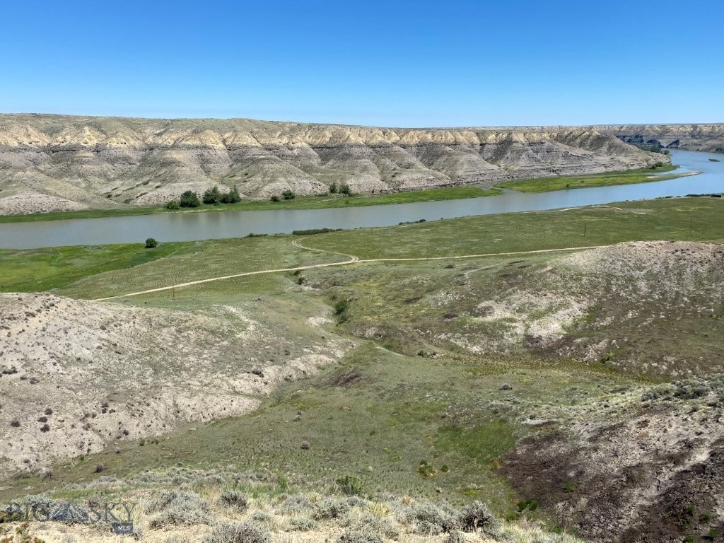 18 Vernon Road, Highwood MT 59450