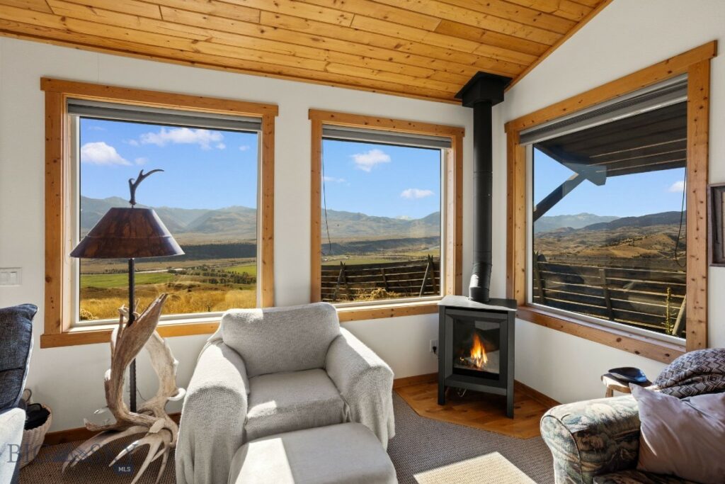 18 Libra Drive, Emigrant MT 59027