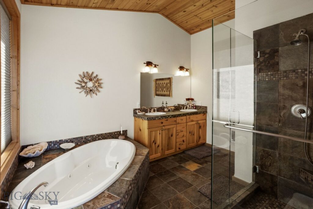 18 Libra Drive, Emigrant MT 59027