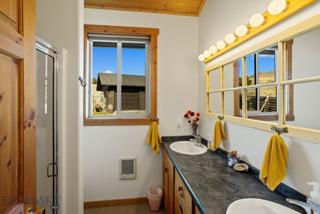 18 Libra Drive, Emigrant MT 59027