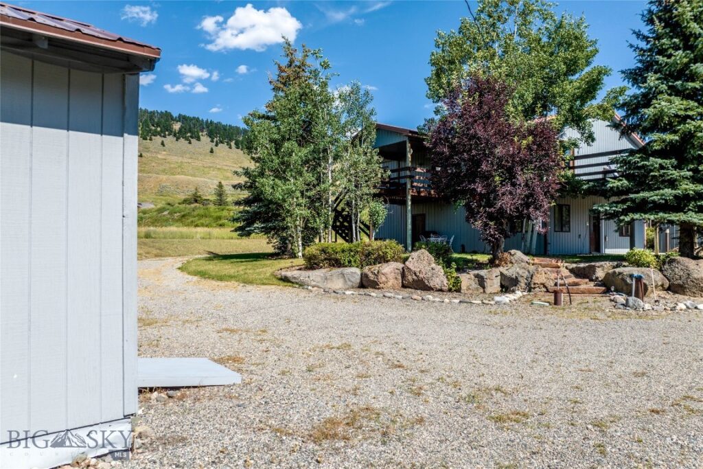 18 Sturdy Lane, Cameron MT 59720